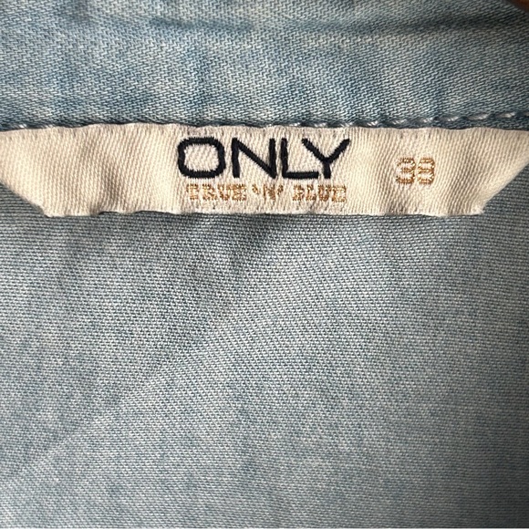 Denim Chambray Shirt with Fringe - Picture 3 of 6